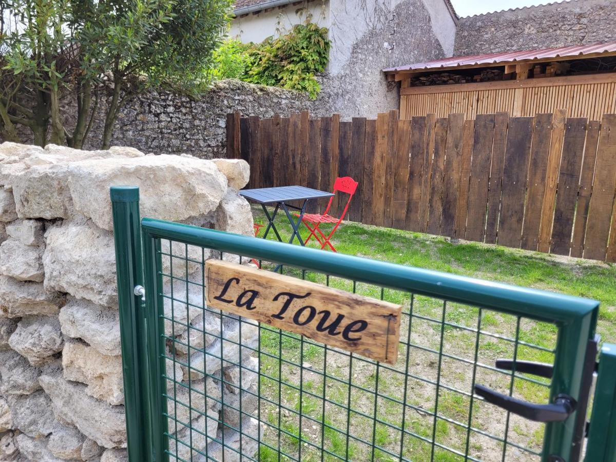 Gite La Toue Saint-Dye-sur-Loire Exterior foto